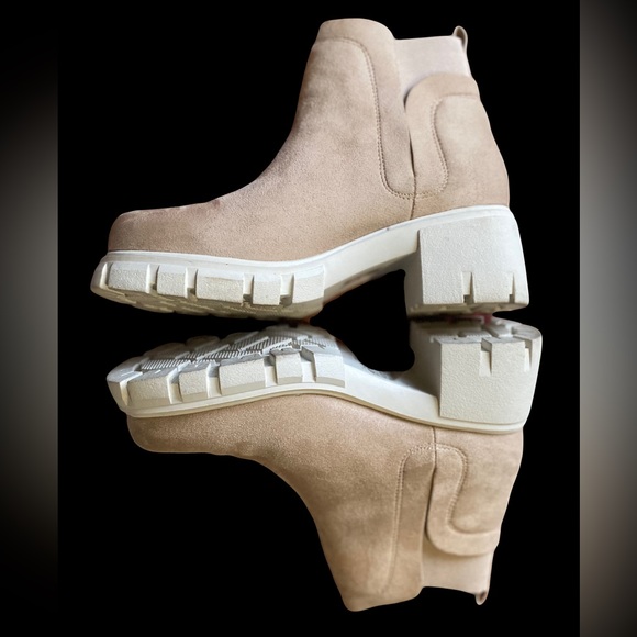 Shoes - Platform Fashion boots FINAL PRICE